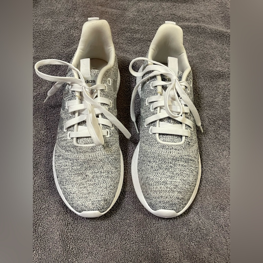Adidas Cloudfoam Gray & White Knit Sneakers | Lace-Up Athletic Shoes | Size 9.5